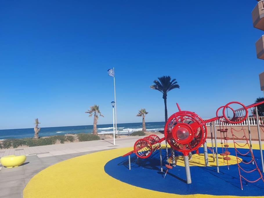 M&G Cozy Studio Apartment -beachfront,WIFI,AirCon,FullyEquipped