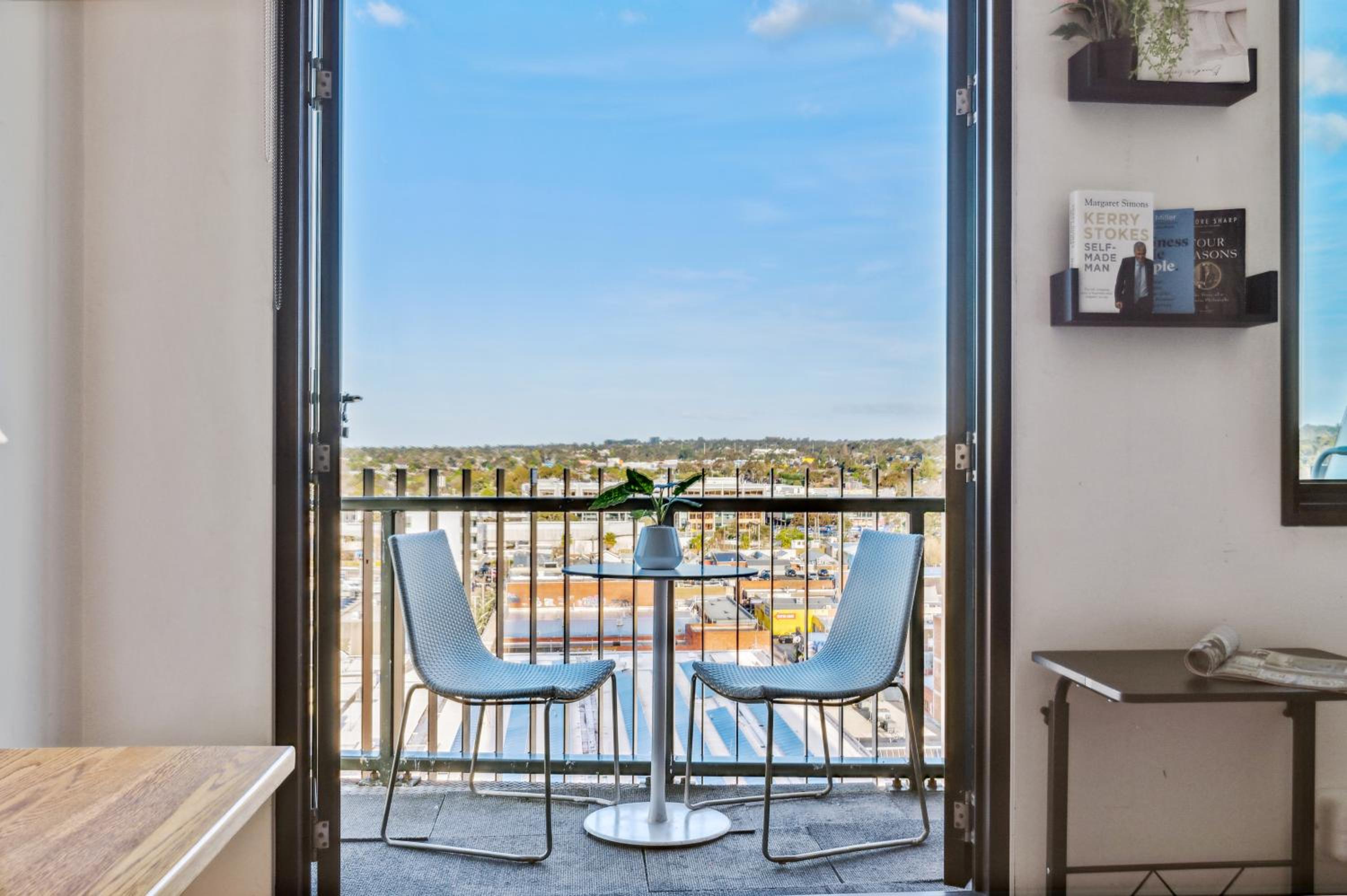 Seaside Studio Apartment in Frankston, Melbourne