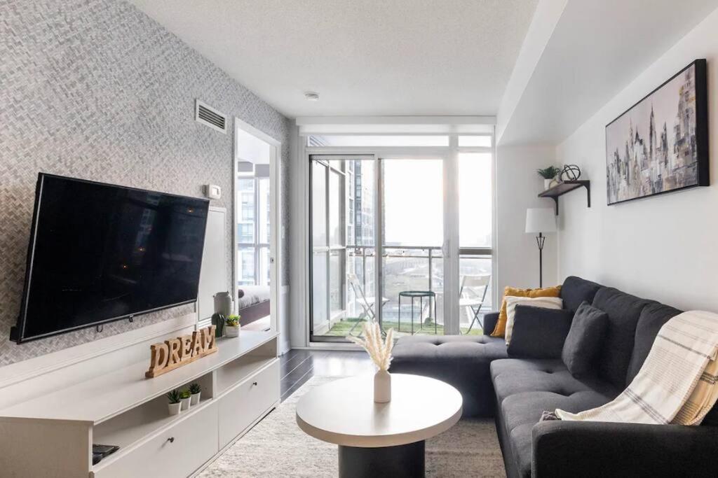 SkyHigh Haven LED-Lit Downtown Condo Retreat