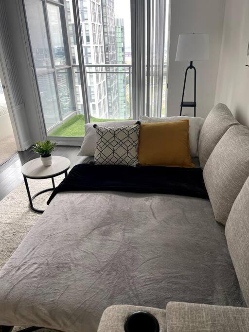 SkyHigh Haven LED-Lit Downtown Condo Retreat
