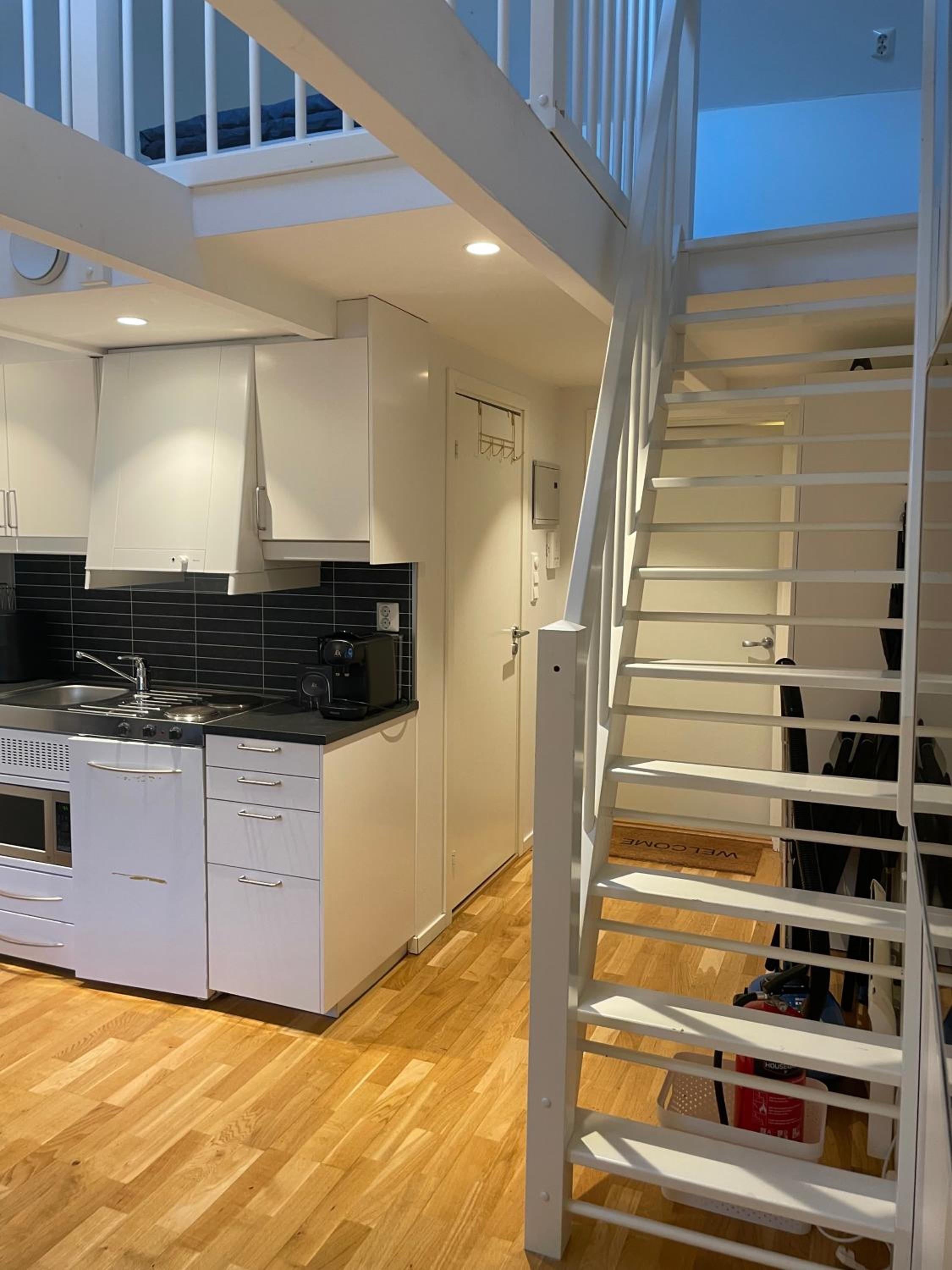 Harbor Hideaway - APT4 view 4