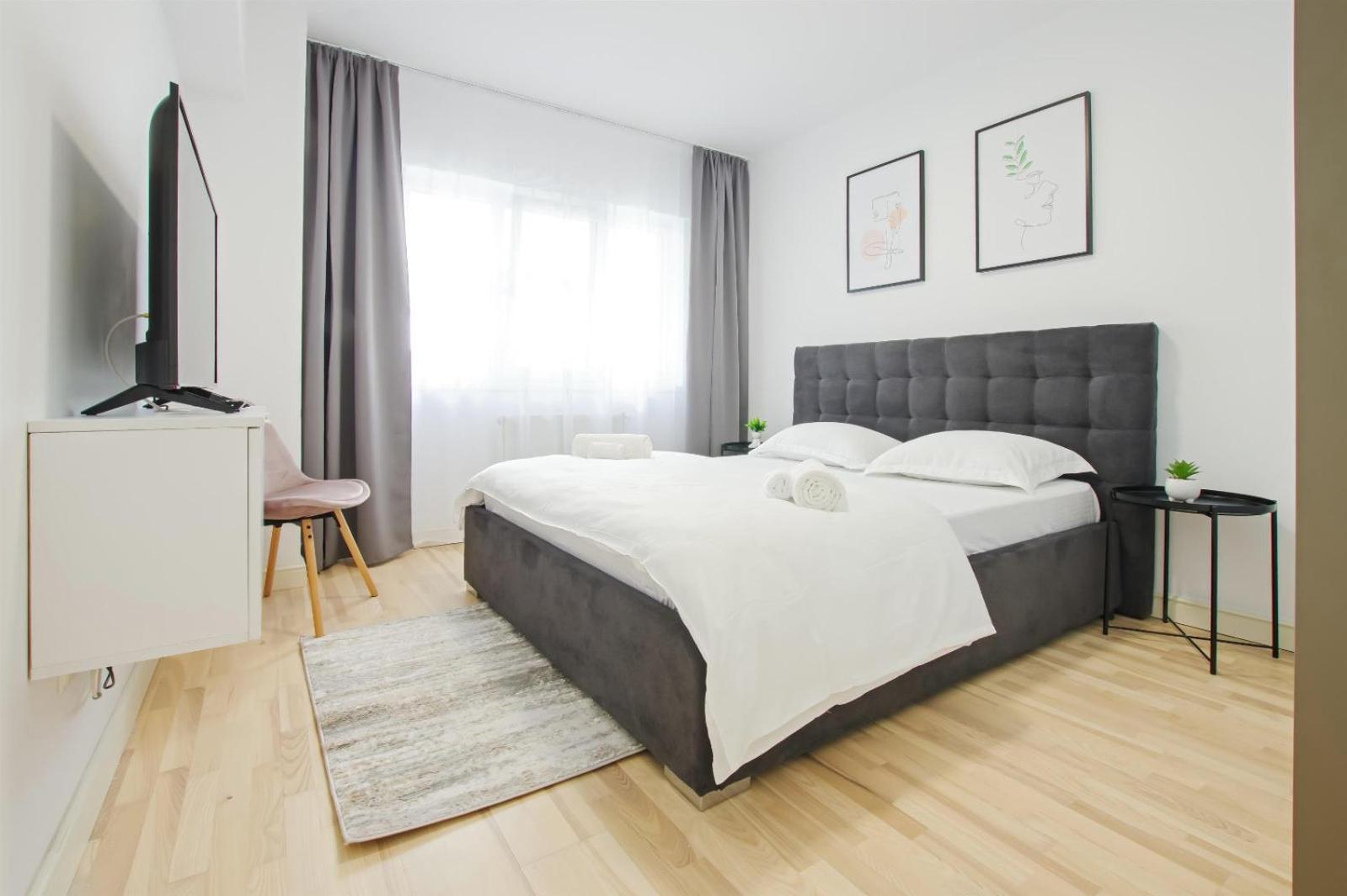 Himson Grey Apartment-Self Check-in near Airport & Mall