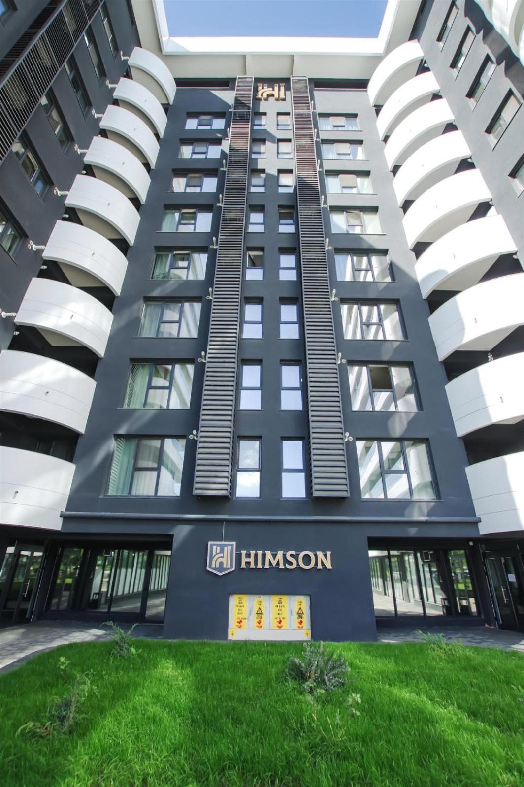 Himson Grey Apartment-Self Check-in near Airport & Mall