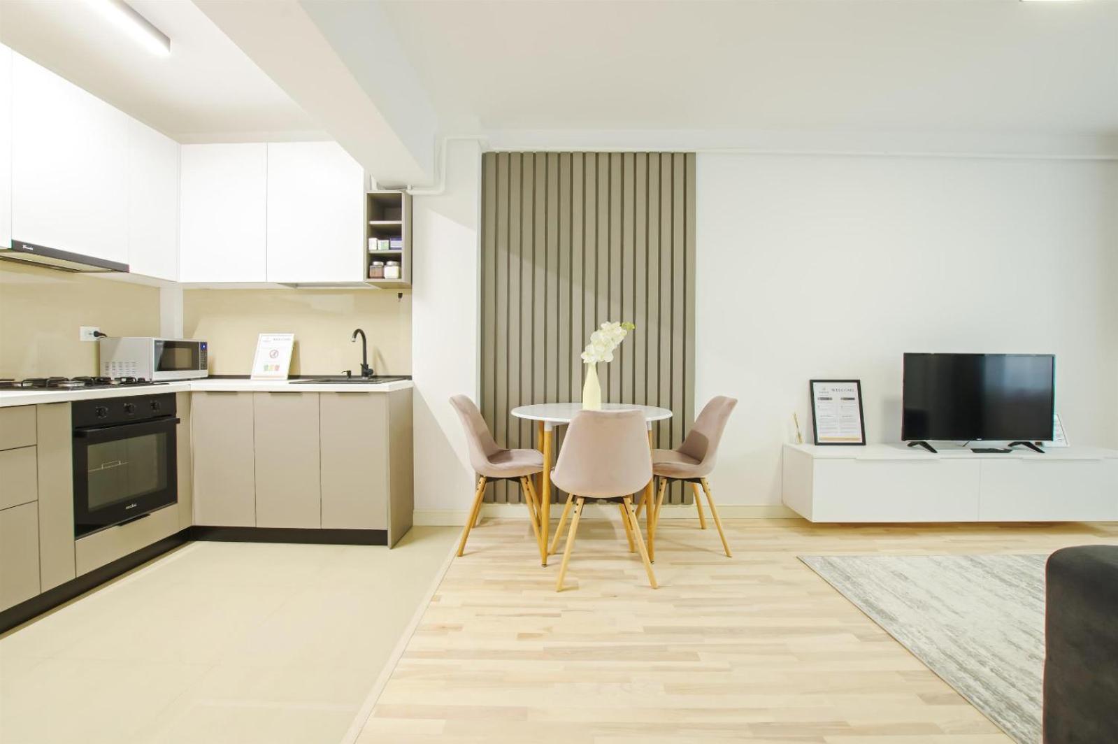 Himson Grey Apartment-Self Check-in near Airport & Mall