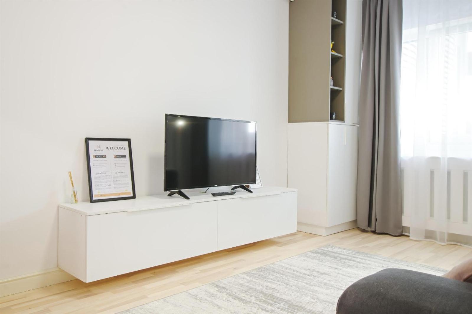 Himson Grey Apartment-Self Check-in near Airport & Mall