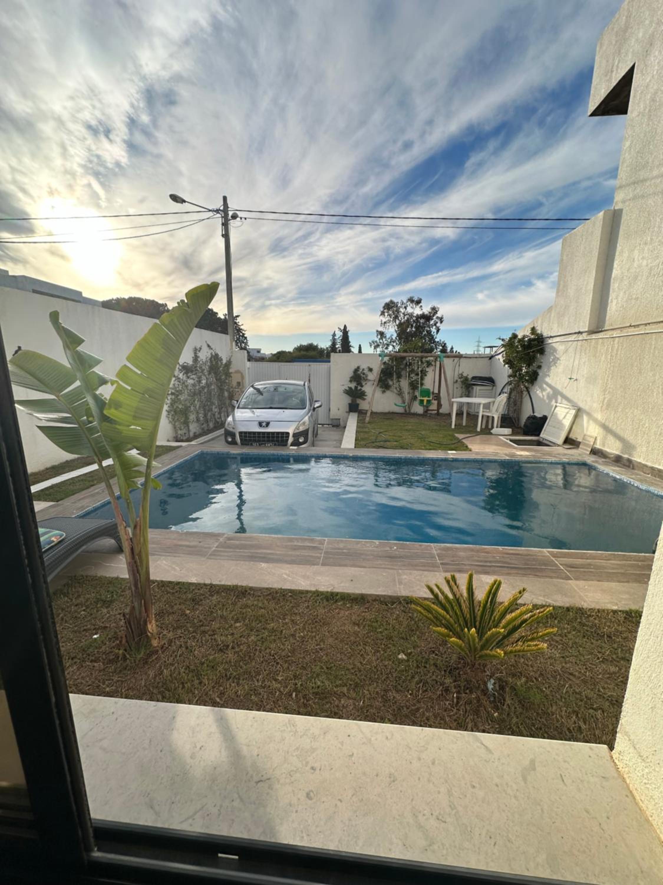 Coquette villa avec piscine view 5