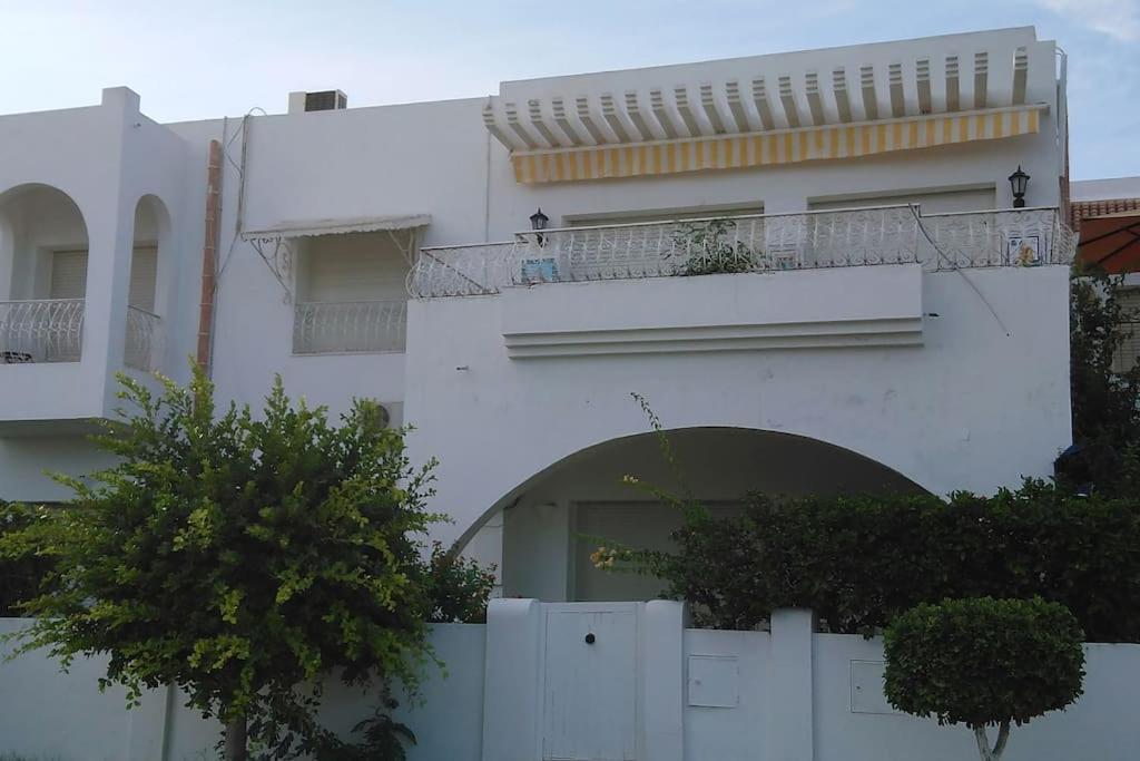 Maison pied dans l'eau à résidence Jinène Hammamet