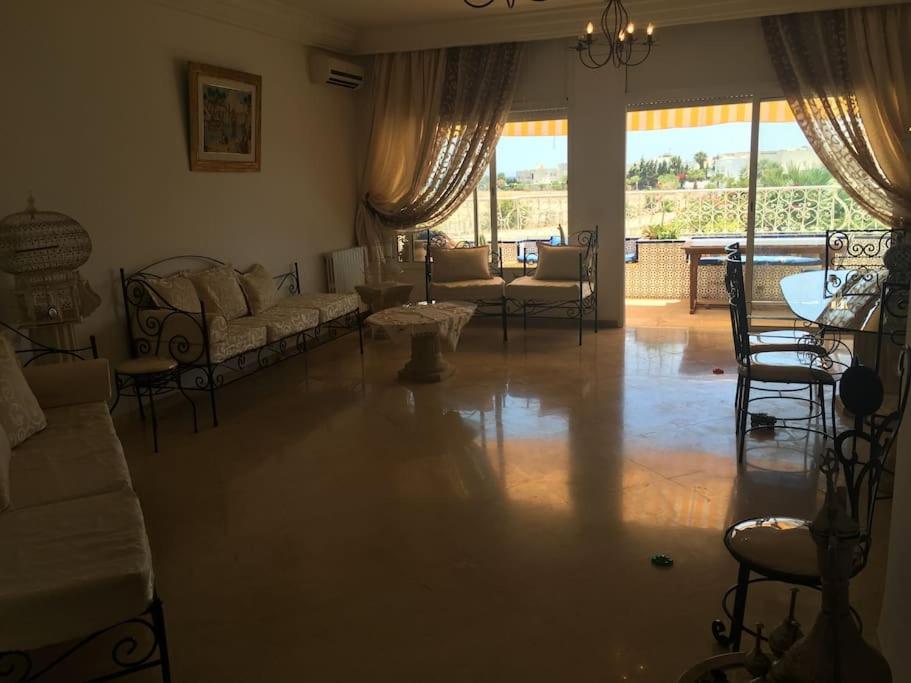 Maison pied dans l'eau à résidence Jinène Hammamet
