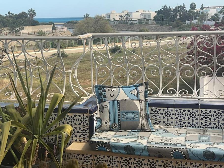 Maison pied dans l'eau à résidence Jinène Hammamet