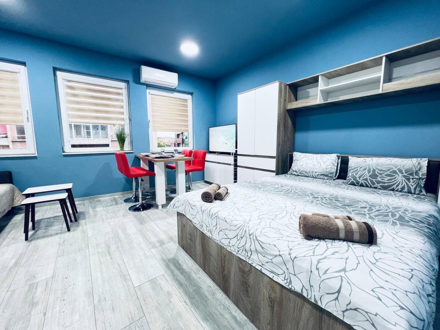 NJ Deluxe rooms