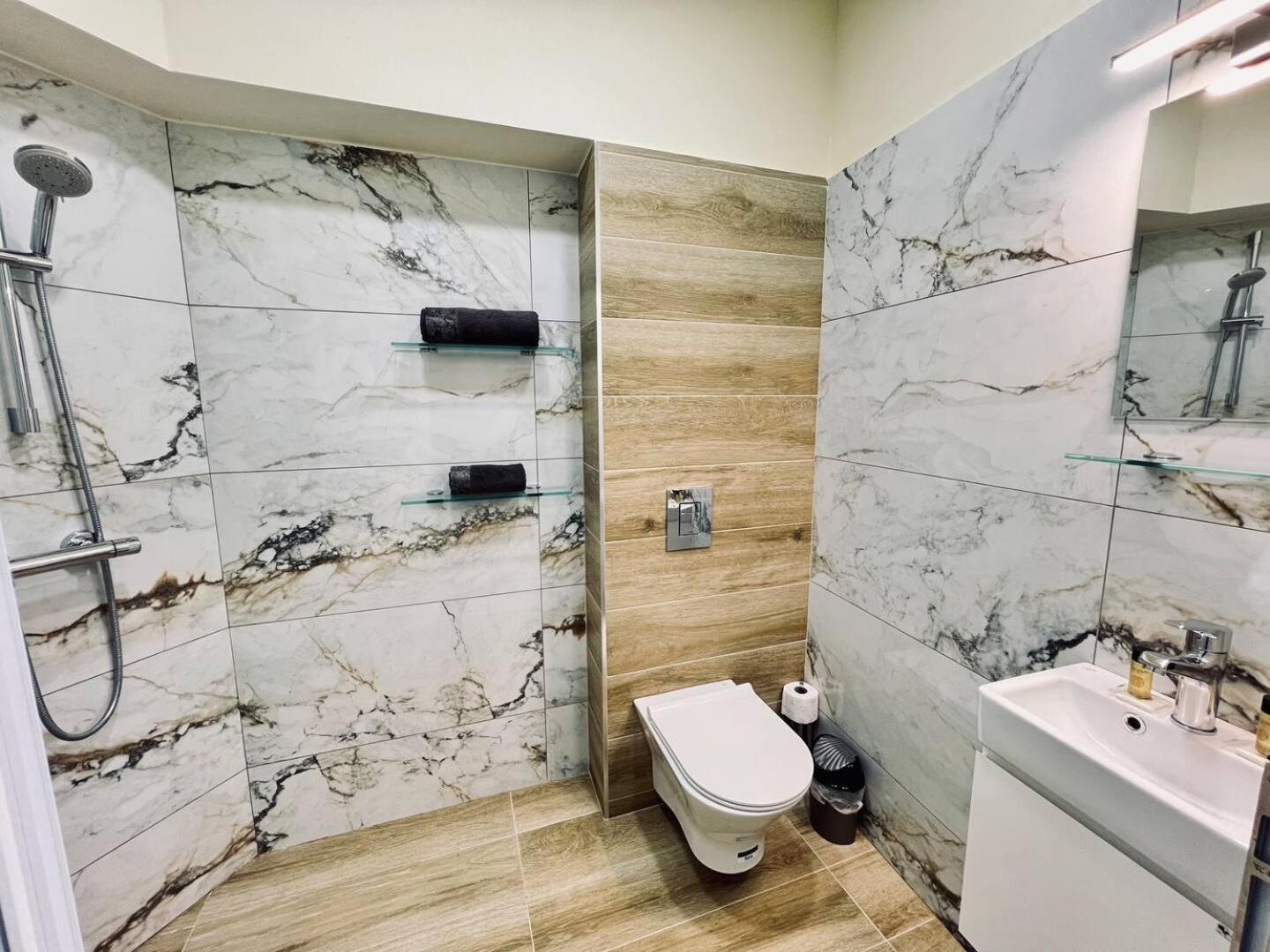 NJ Deluxe rooms