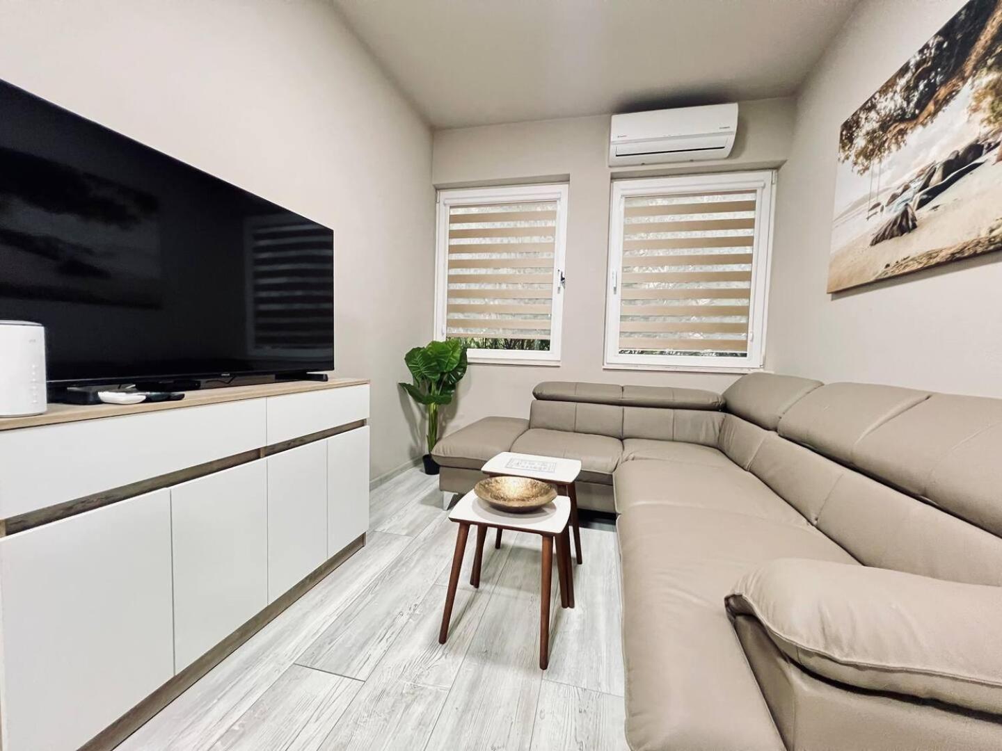 NJ Deluxe rooms