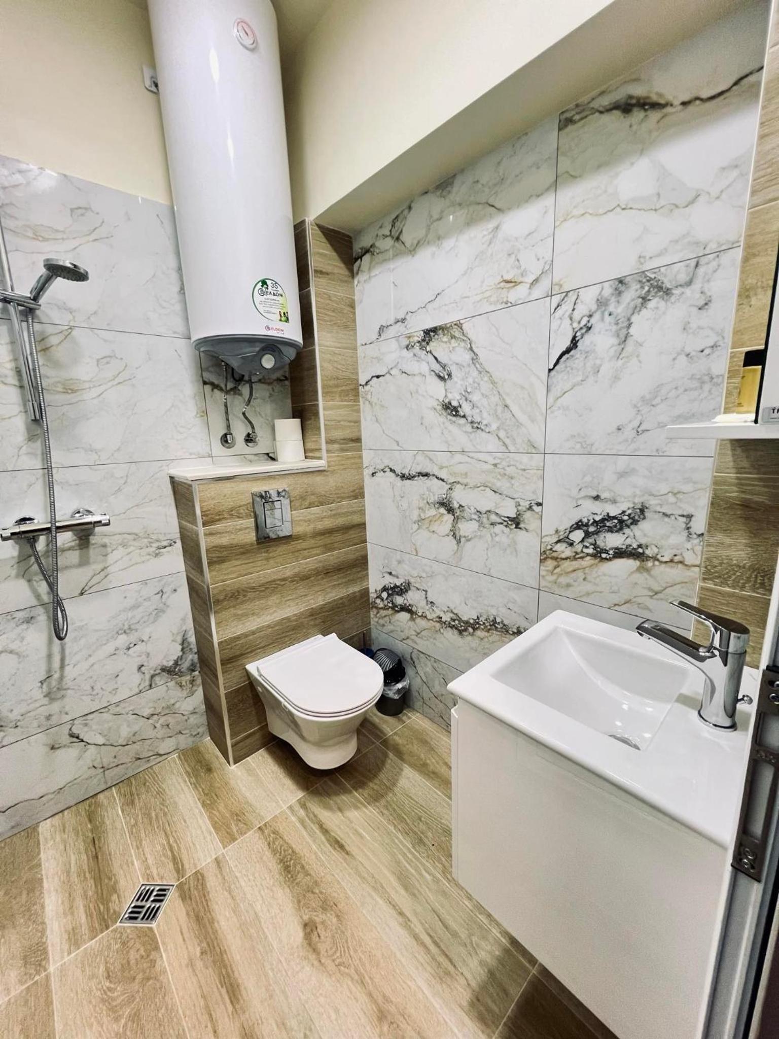 NJ Deluxe rooms