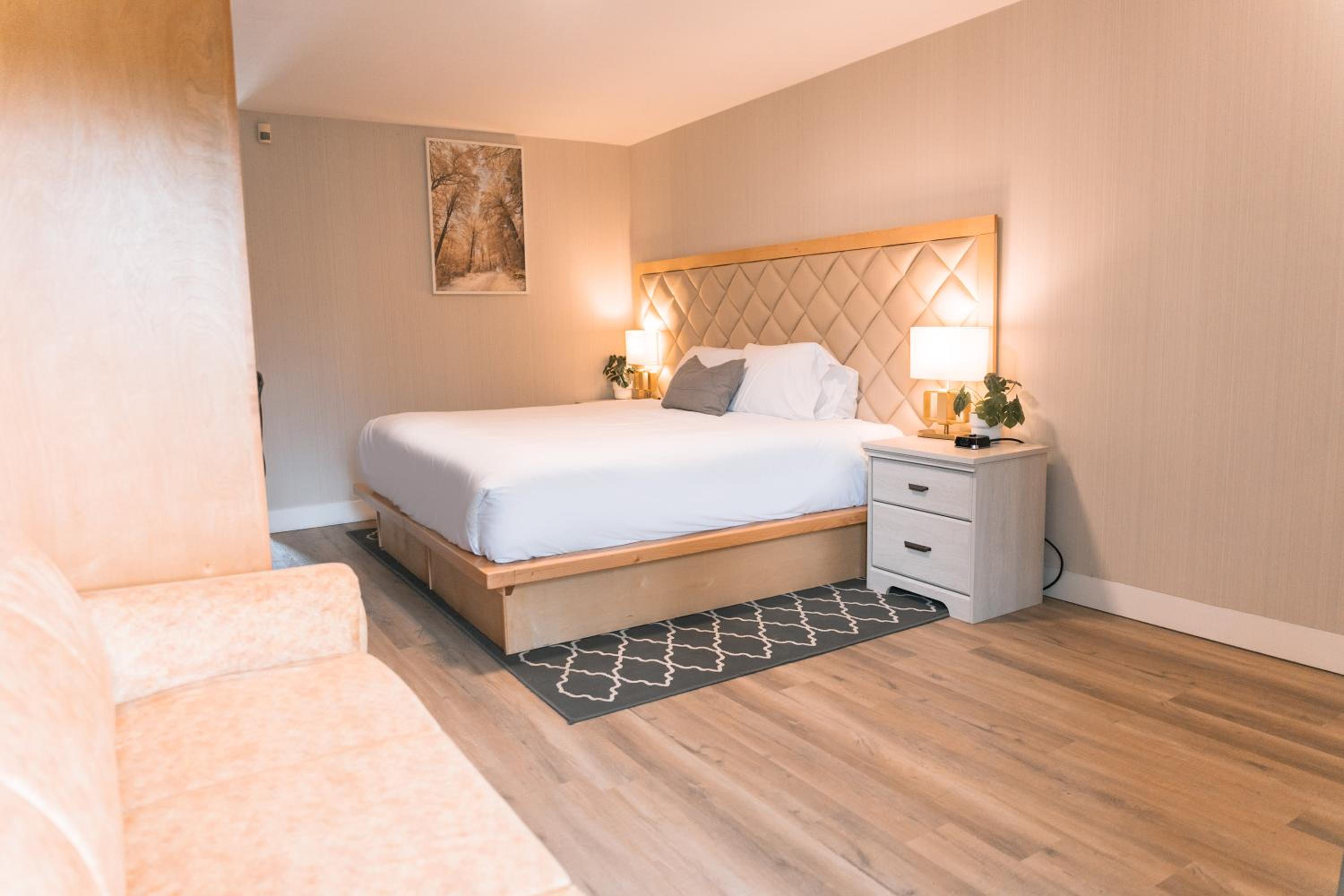 Hotel Civilia Lakeside by Civilia Golf Retreat
