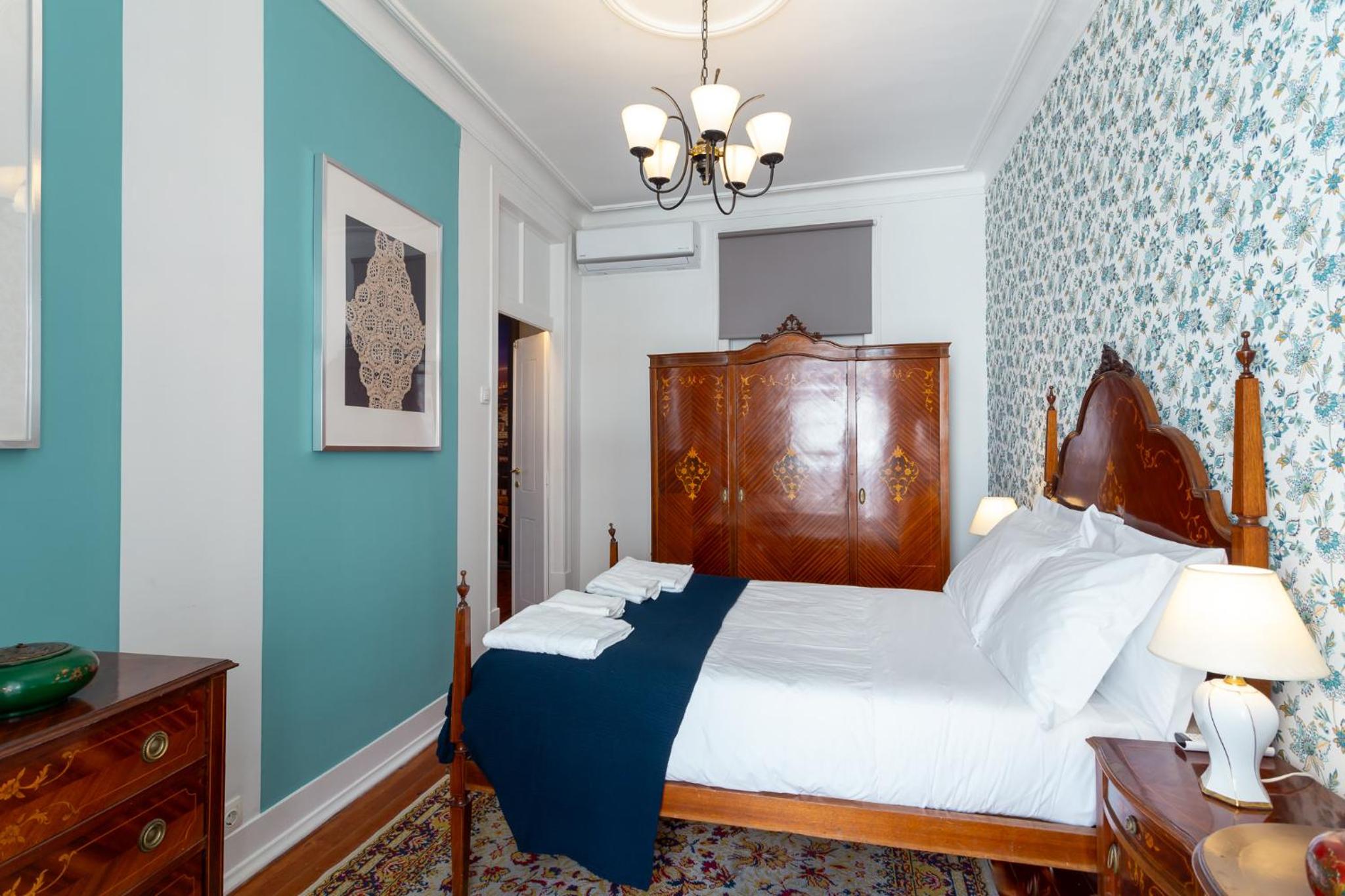 Central Lisbon Vintage & Modern Apartment view 4