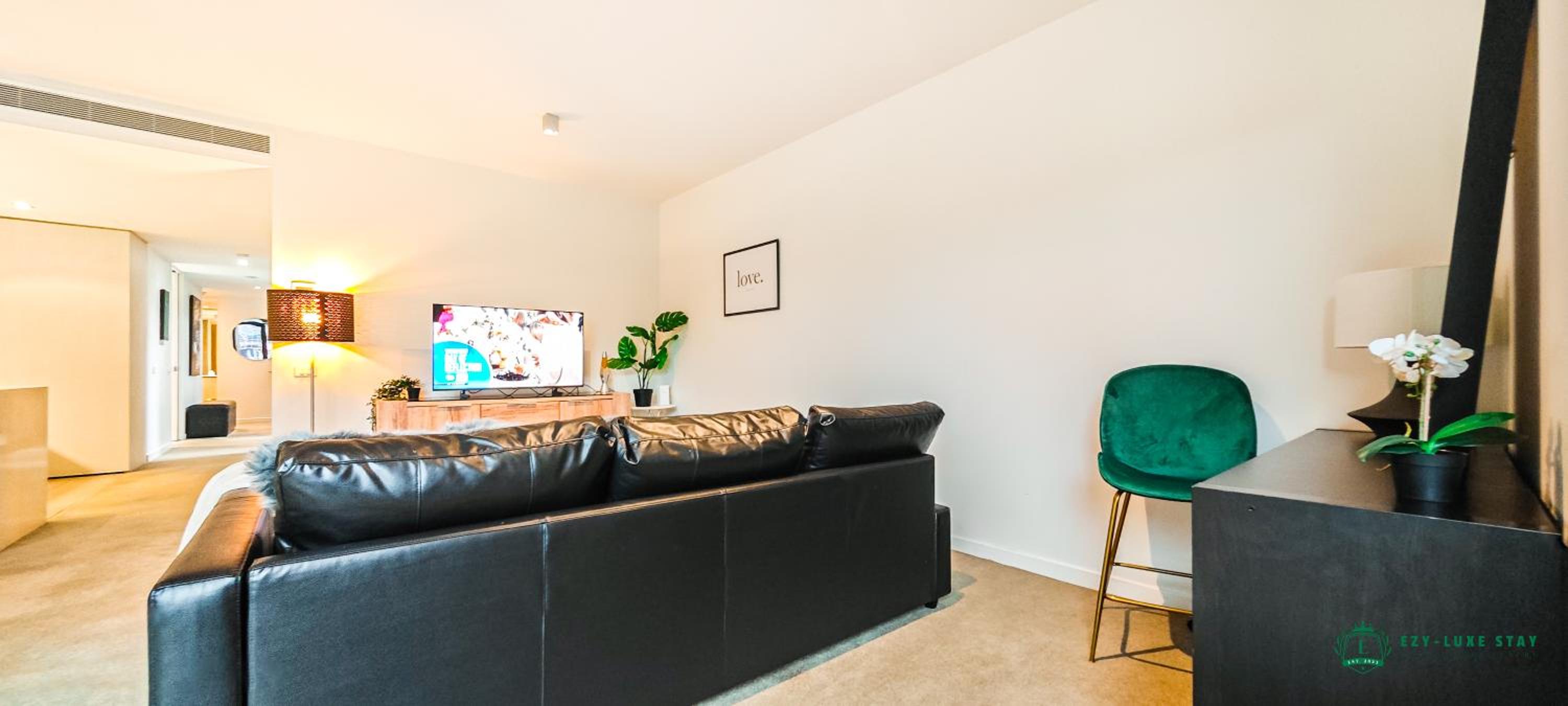 Heart of Mel east best apartment AFL season start