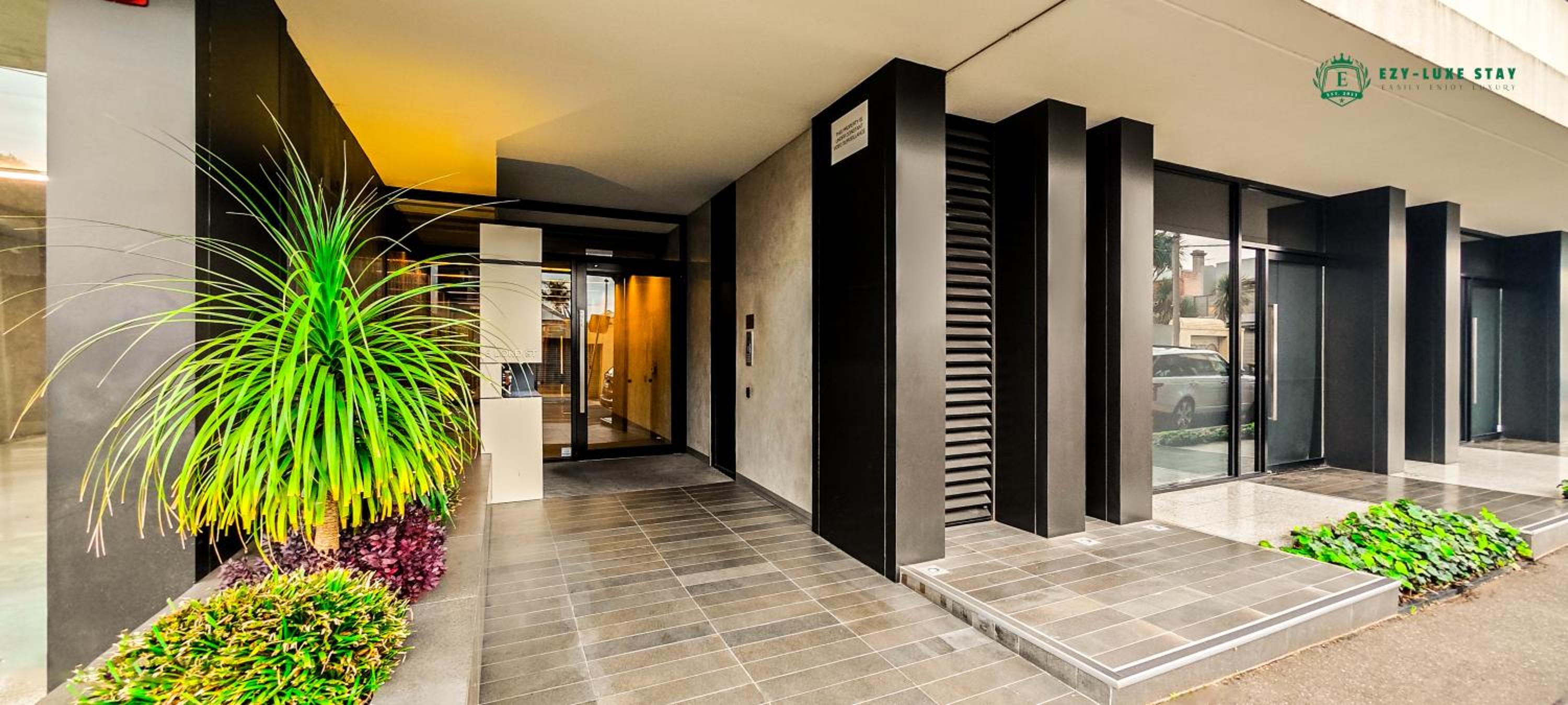 Heart of Mel east best apartment AFL season start