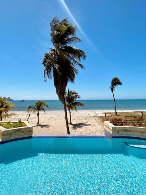 Hermoso apartamento con vista al mar y acceso directo a la playa view 5