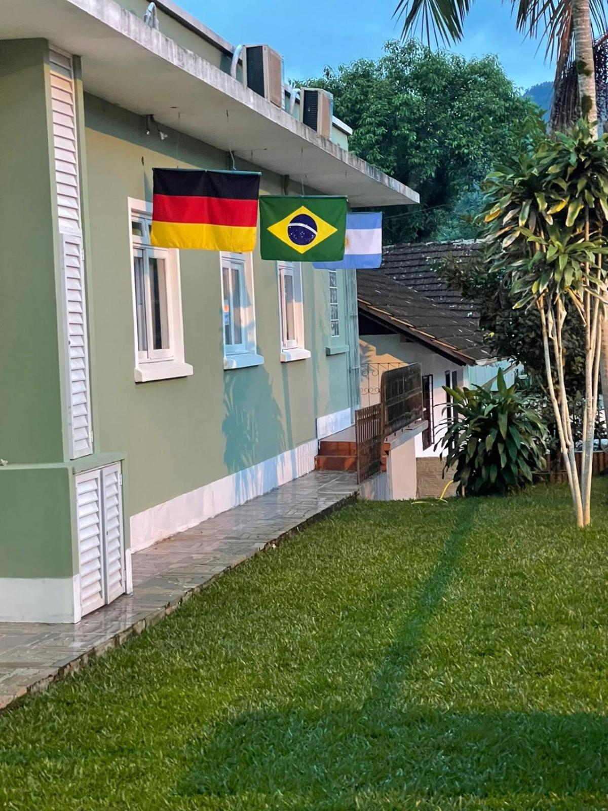 Portal Pomerode Suítes & Compartilhados