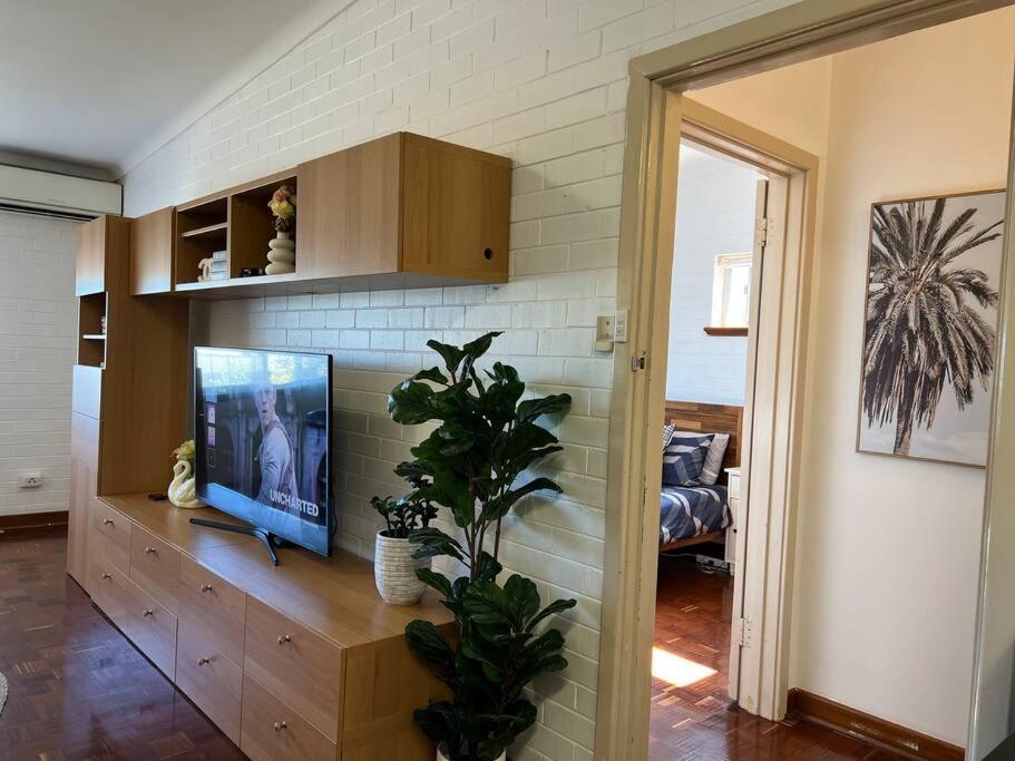 Humble & Cosy, in the Heart of East Vic Park