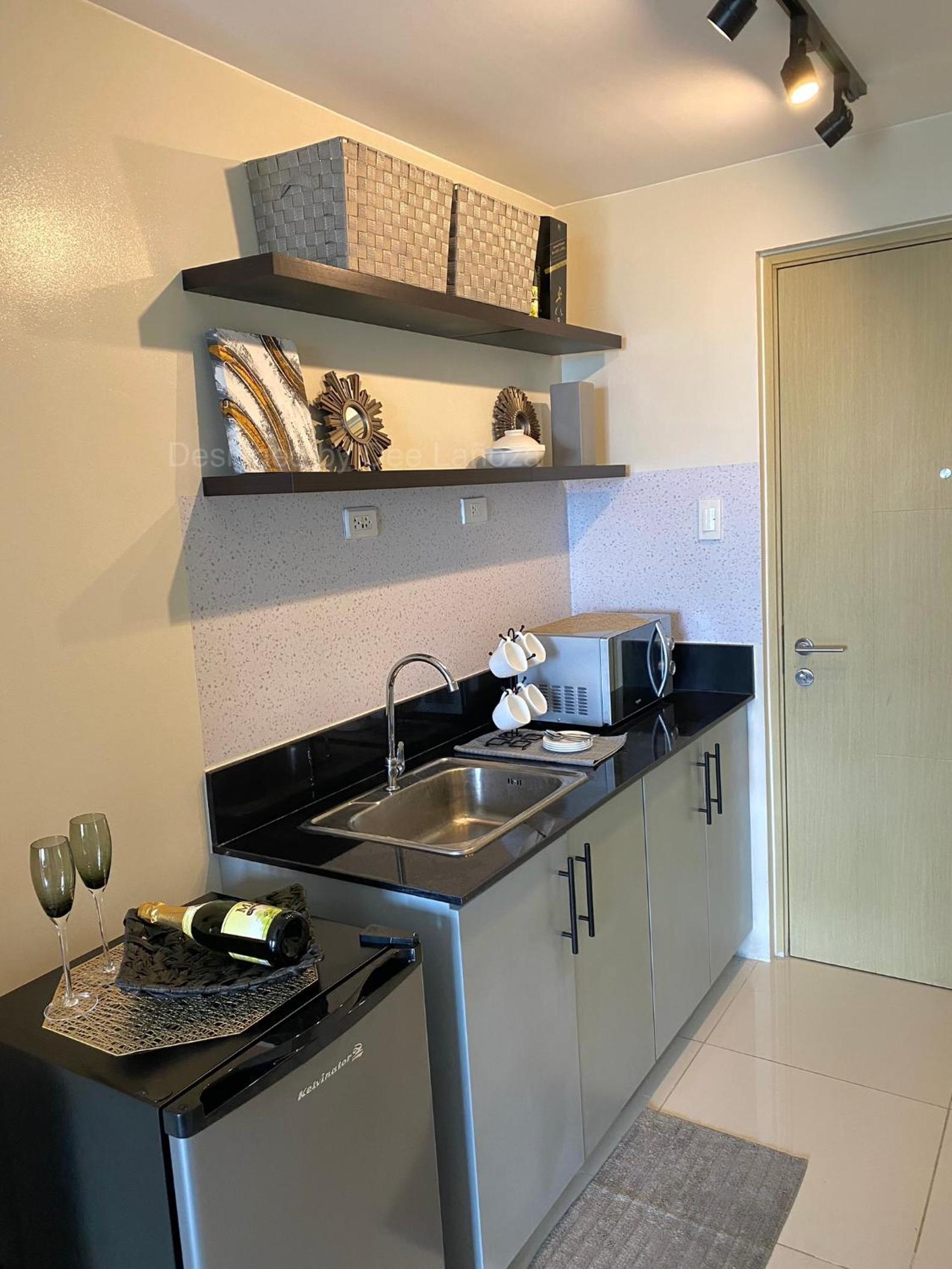 Hotel style unit Wind Res Tagaytay City