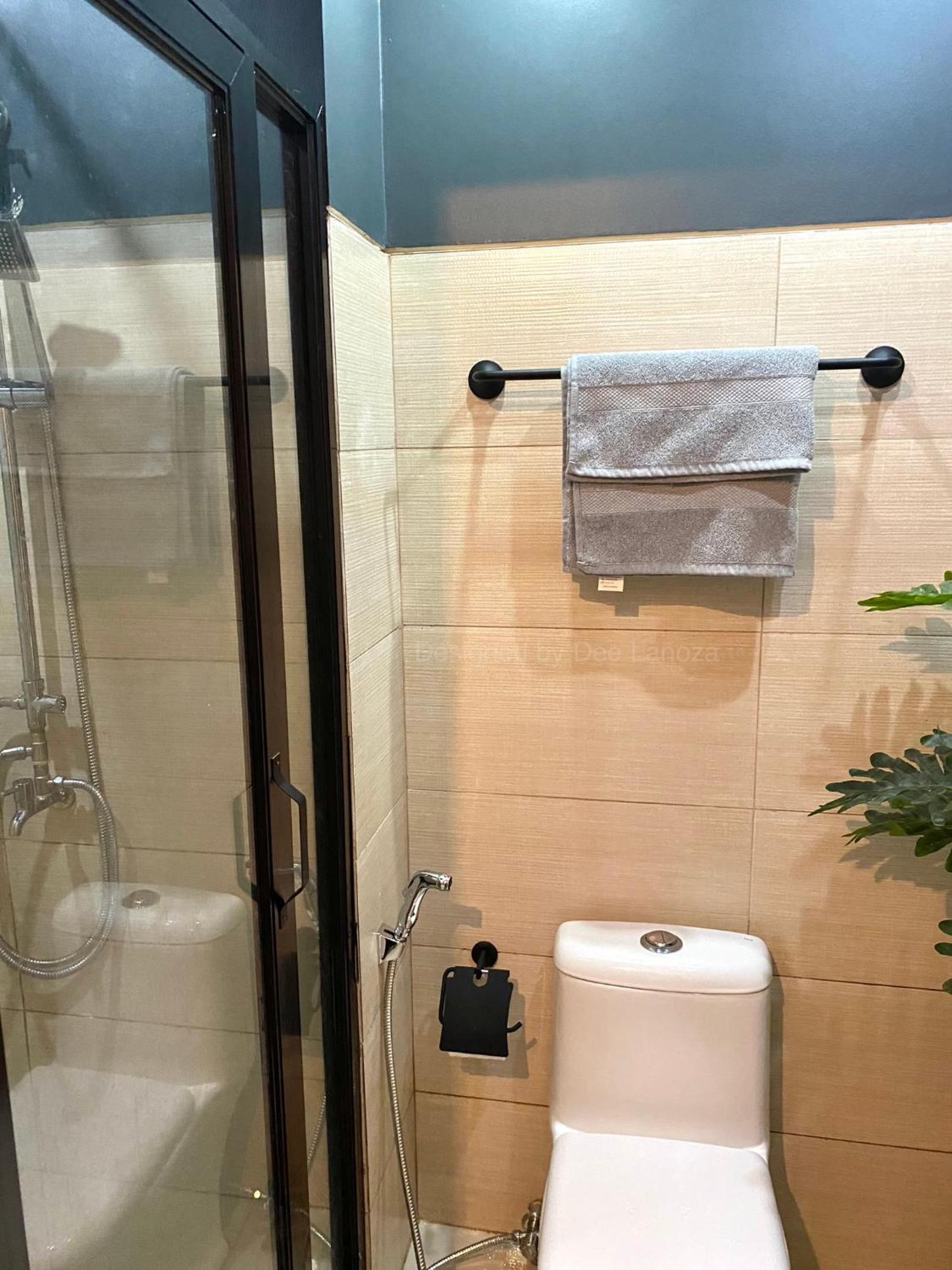 Hotel style unit Wind Res Tagaytay City