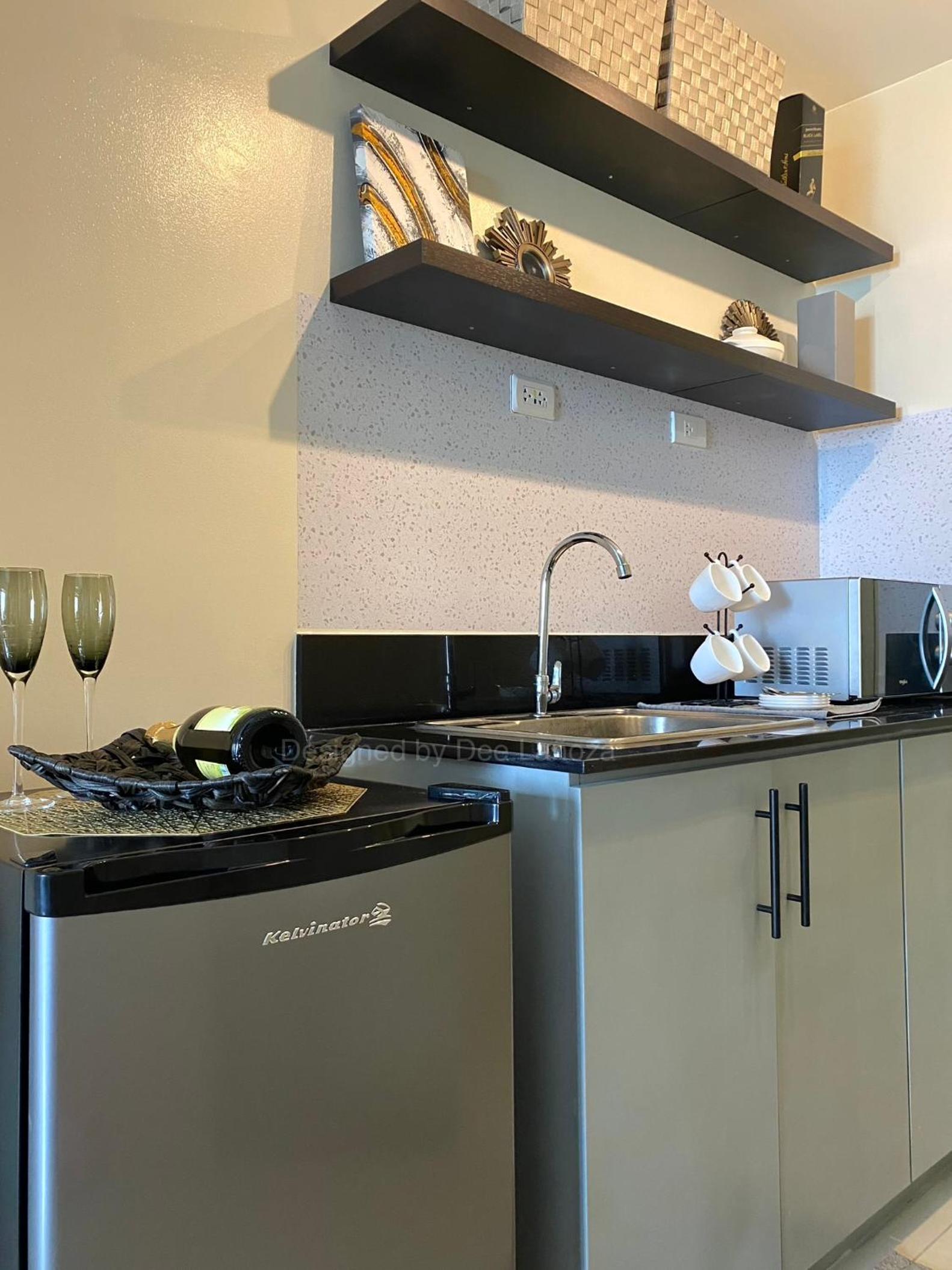 Hotel style unit Wind Res Tagaytay City