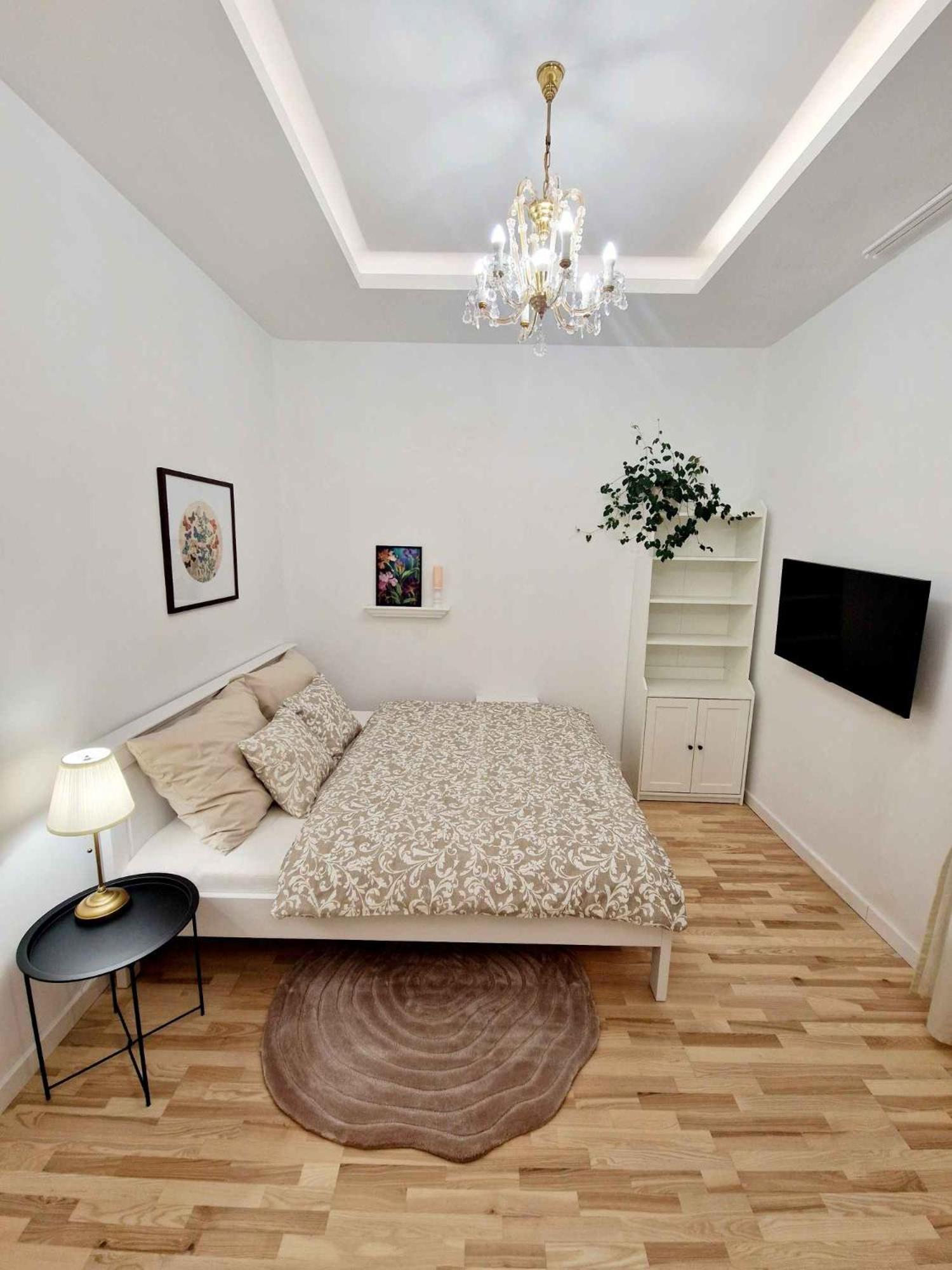 Amelia Old Town Apartment plus 1 free parking offsite view 2