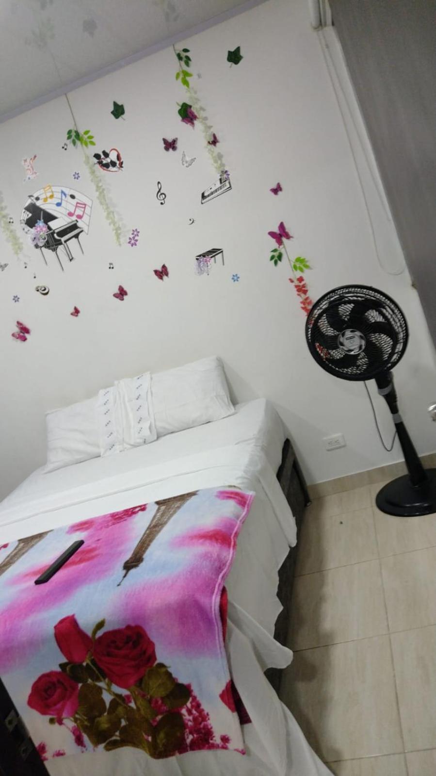 Apartamento vacacional con piscina y parqueadero