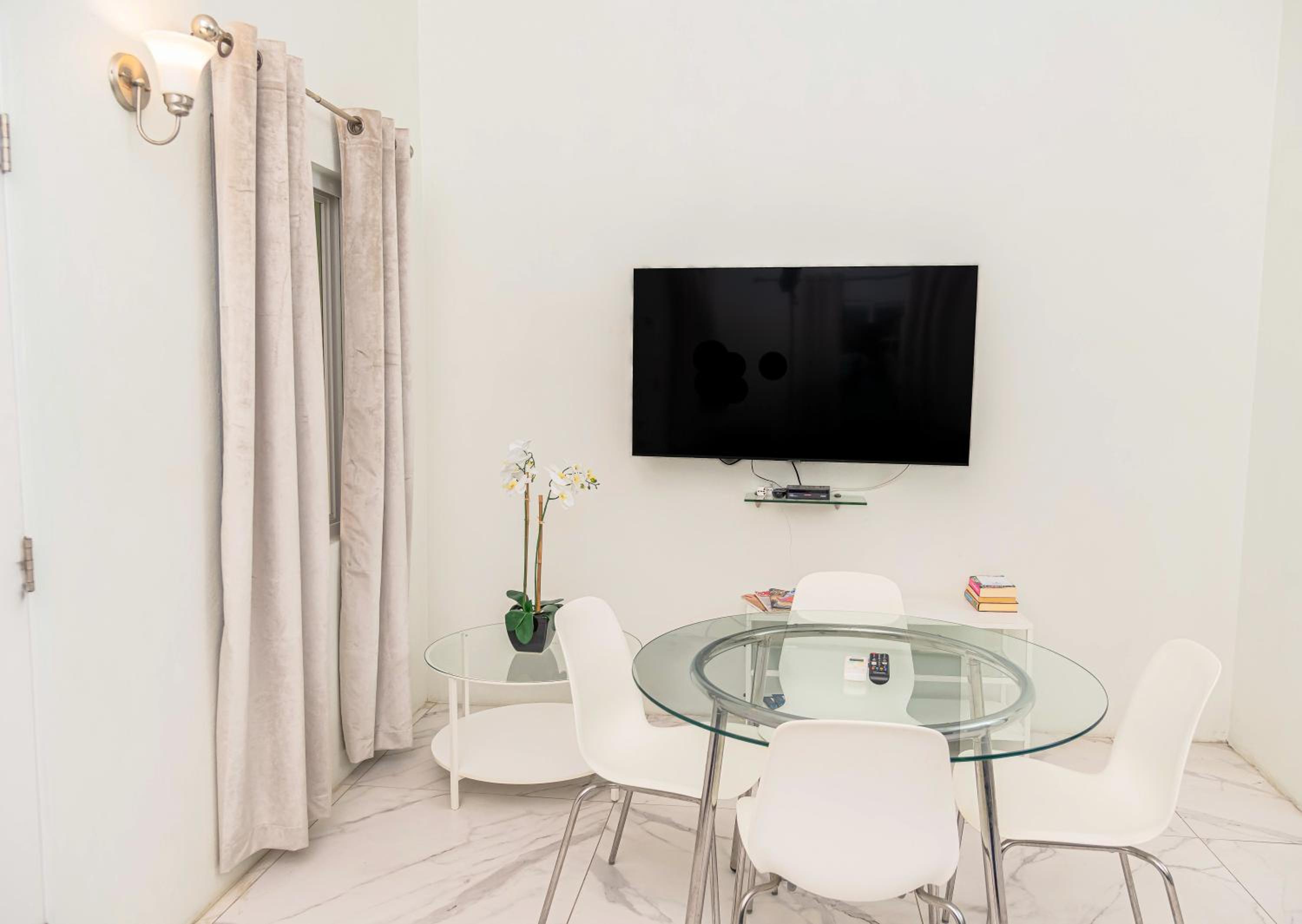 Trade Winds Cottage #2