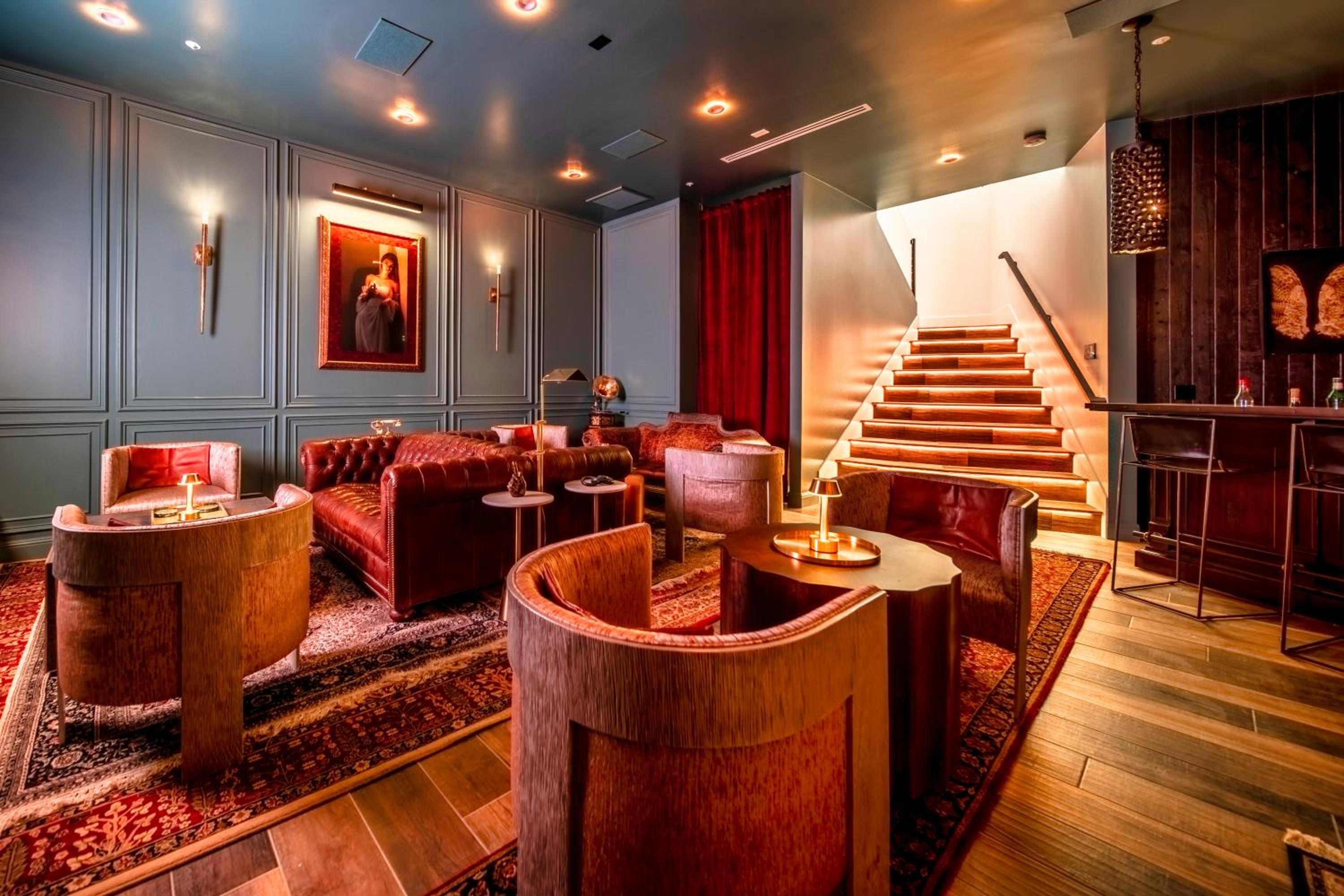 Old Town Scottsdale Luxury Villa - Heated Pool, Spa, Rooftop Deck, Sauna, Speakeasy view 4