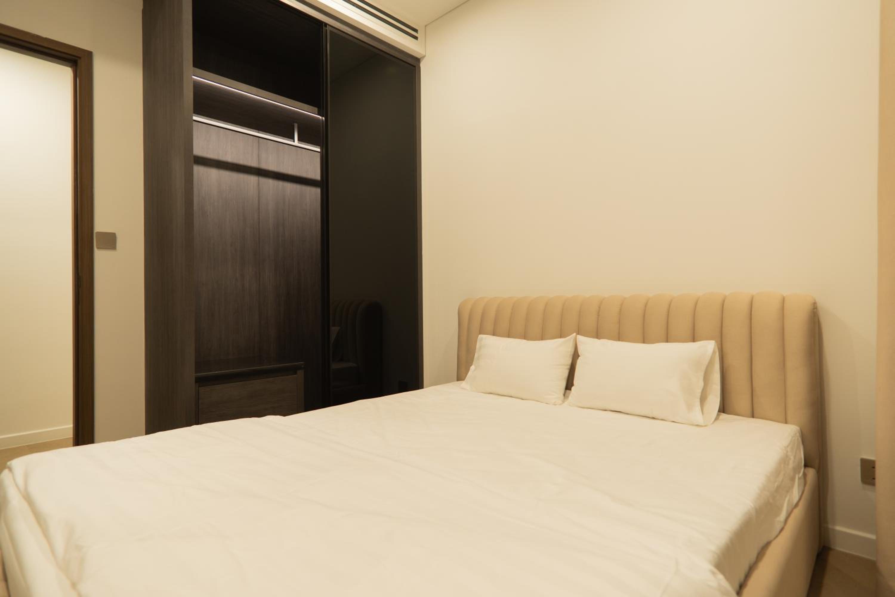 2 bedroom City View Minimal Apartment