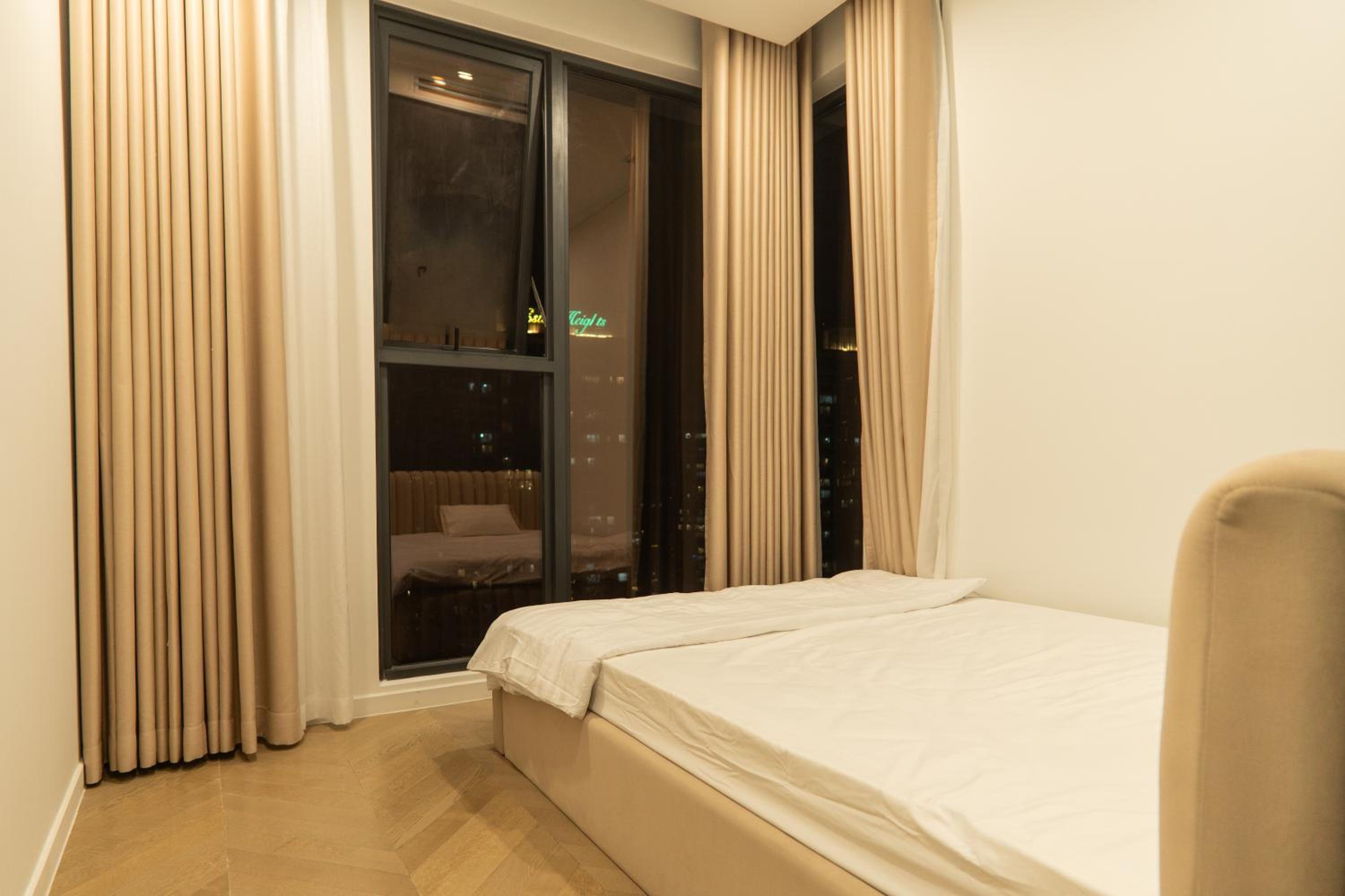 2 bedroom City View Minimal Apartment