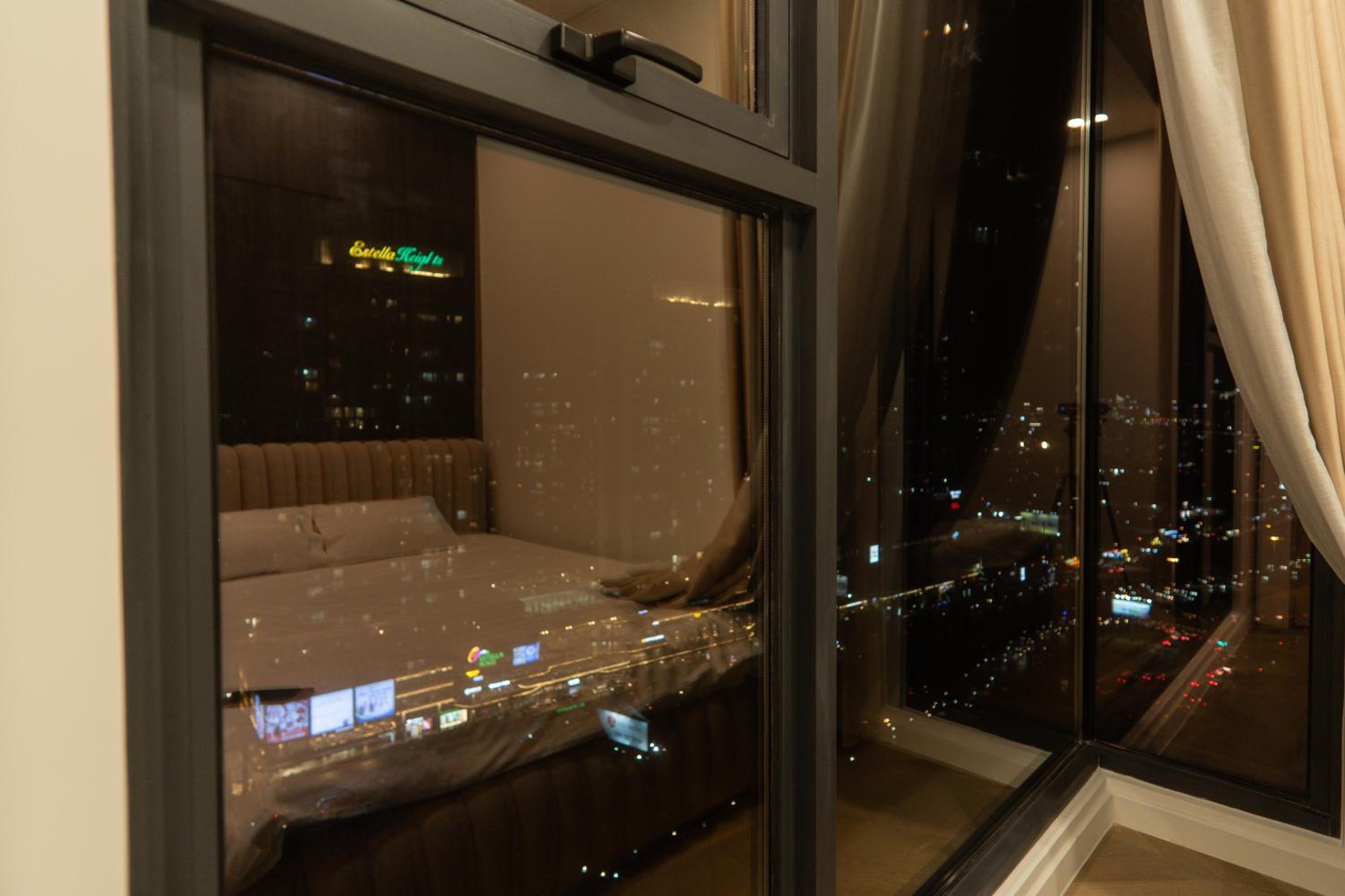 2 bedroom City View Minimal Apartment