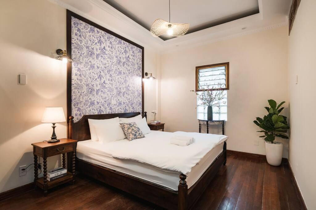 Indochine 4Bedrooms house Heart Old Quarter by SSens Homes