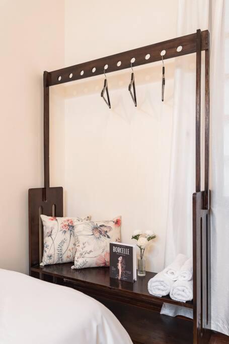 Indochine 4Bedrooms house Heart Old Quarter by SSens Homes