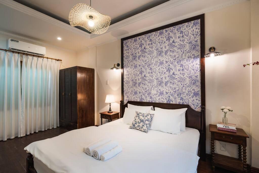 Indochine 4Bedrooms house Heart Old Quarter by SSens Homes
