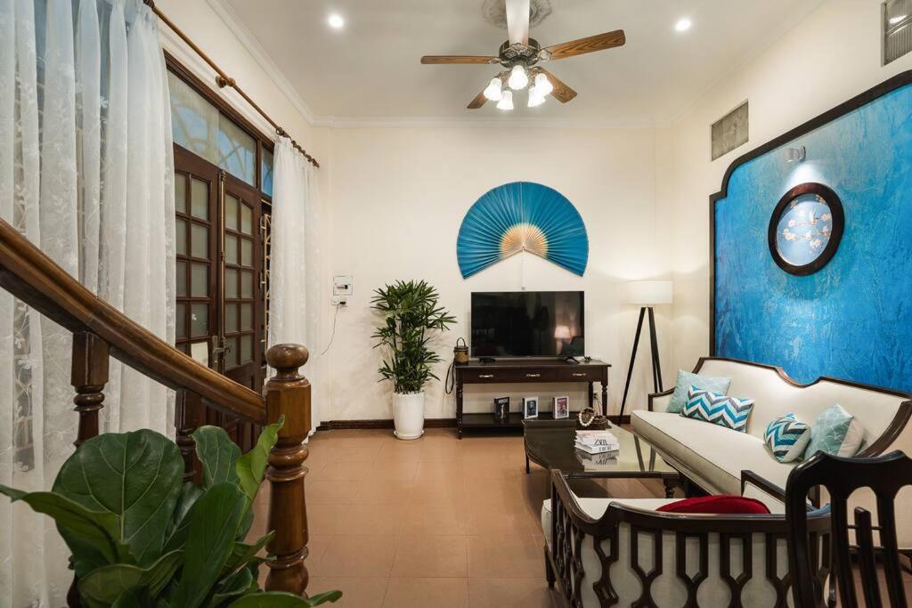 Indochine 4Bedrooms house Heart Old Quarter by SSens Homes