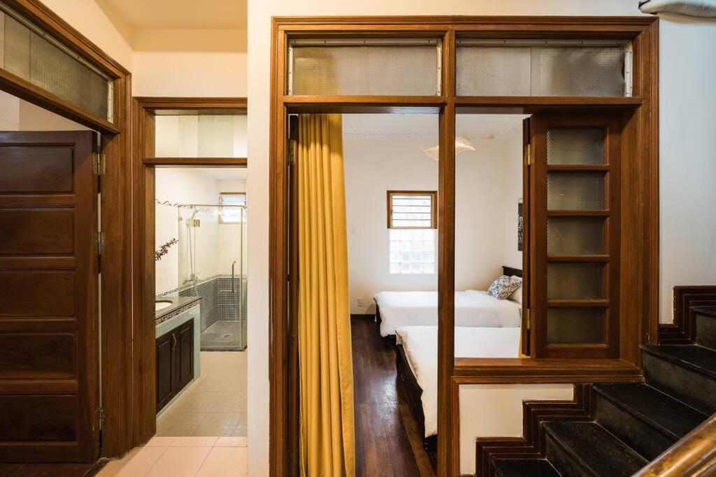Indochine 4Bedrooms house Heart Old Quarter by SSens Homes