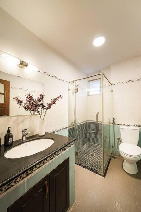 Indochine 4Bedrooms house Heart Old Quarter by SSens Homes