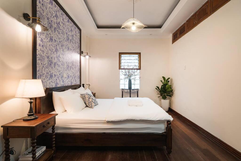 Indochine 4Bedrooms house Heart Old Quarter by SSens Homes