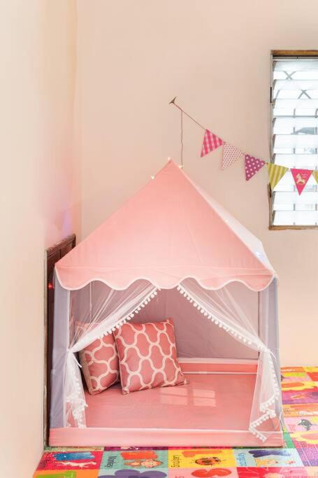 Indochine 4Bedrooms house Heart Old Quarter by SSens Homes