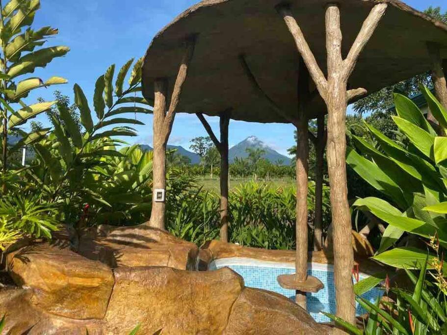 Rustic Arenal Villa+Private Jacuzzi & Volcano View