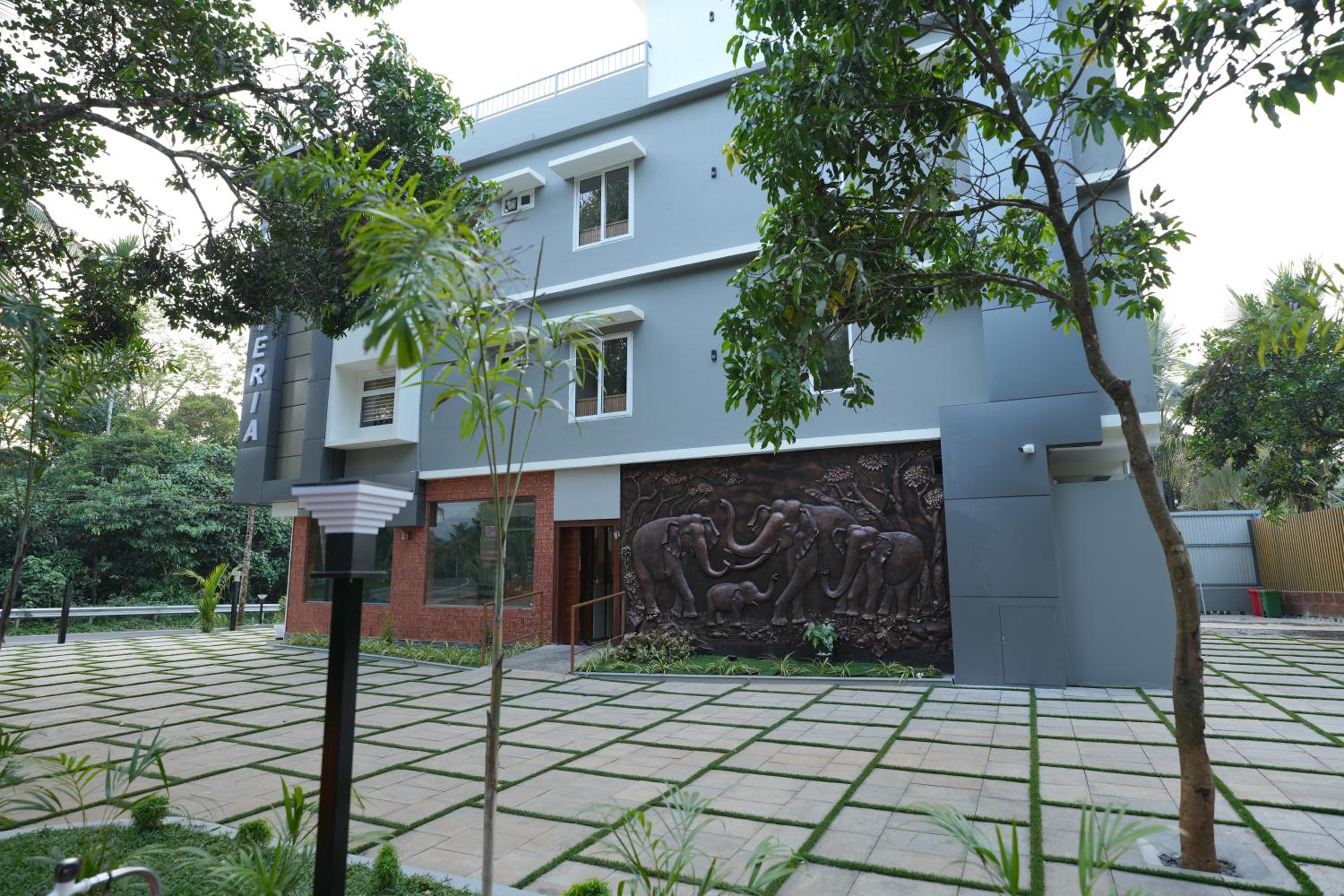 M!steria Inn view 4