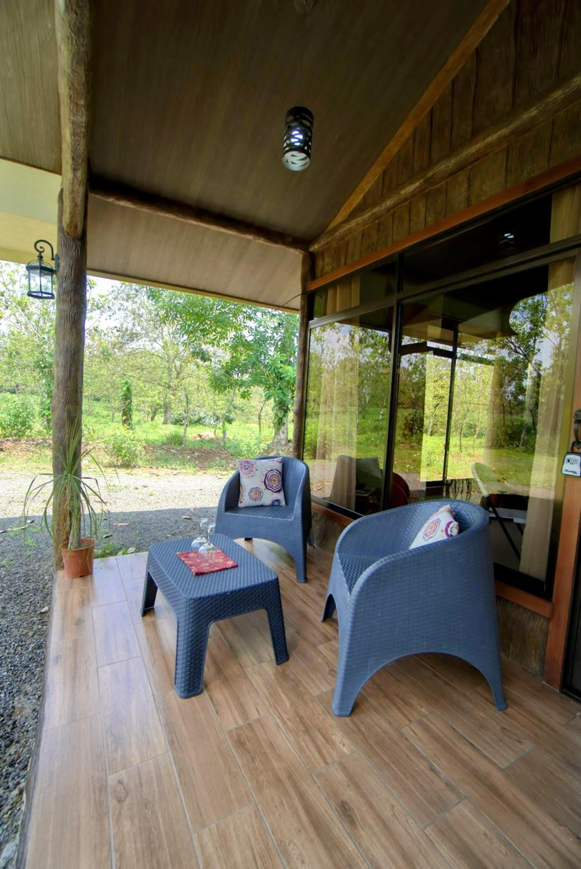 Rustic Arenal Villa+Private Jacuzzi & Volcano View