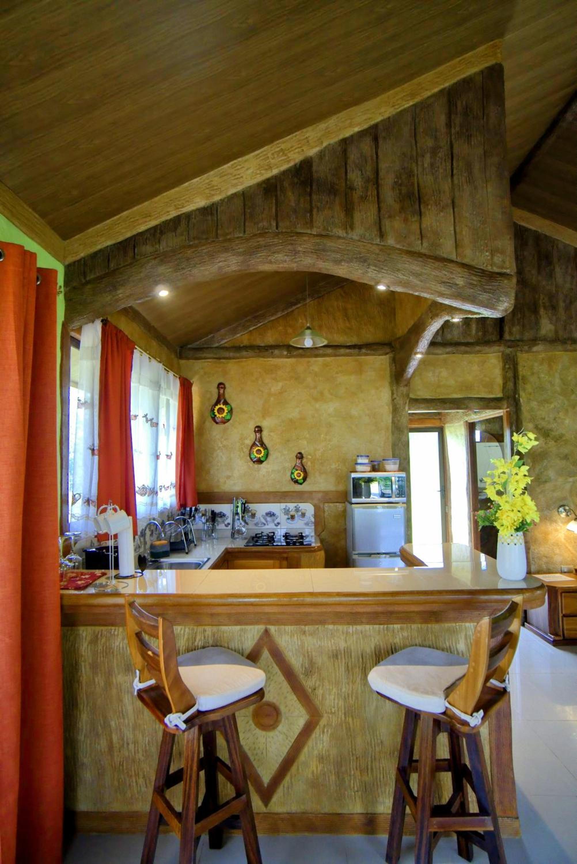 Rustic Arenal Villa+Private Jacuzzi & Volcano View