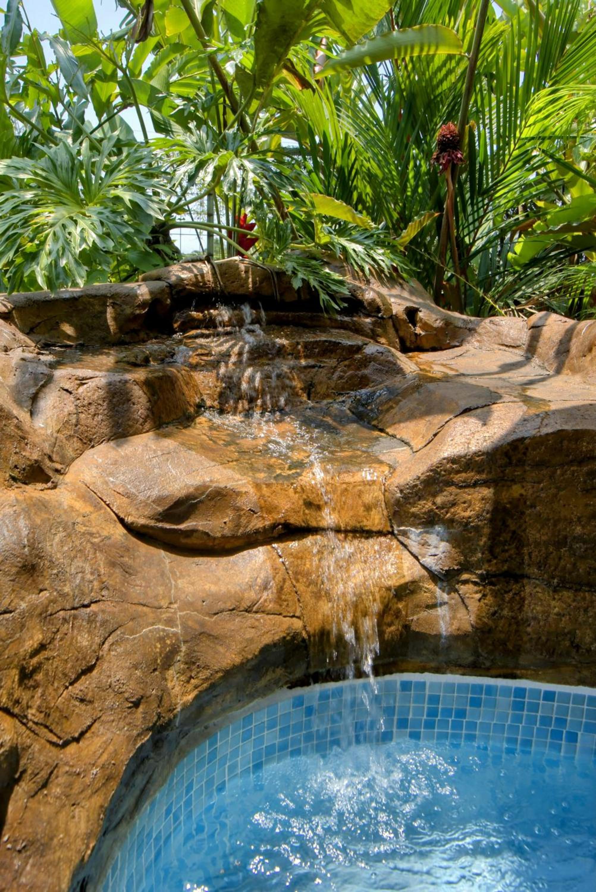 Rustic Arenal Villa+Private Jacuzzi & Volcano View