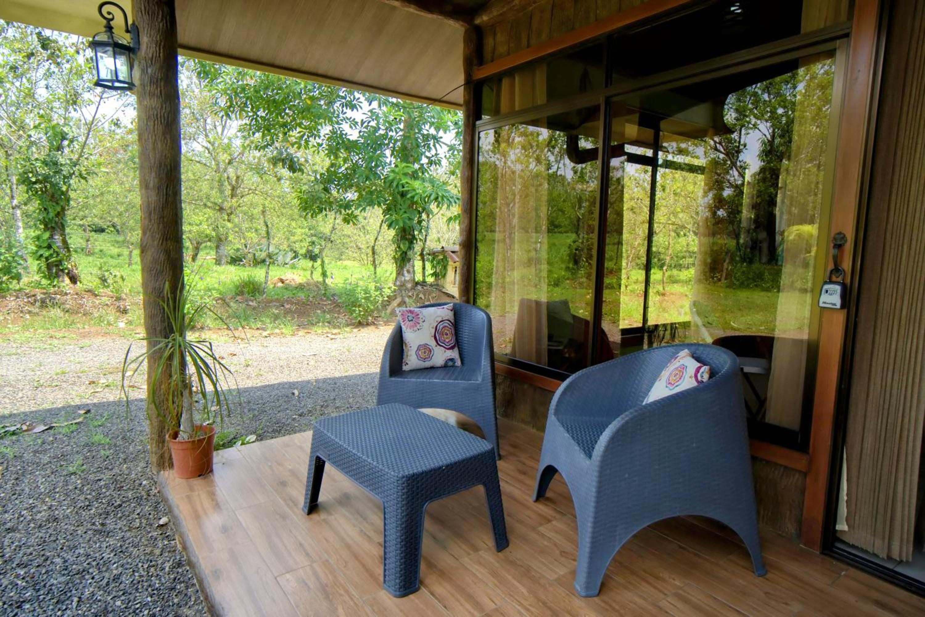 Rustic Arenal Villa+Private Jacuzzi & Volcano View