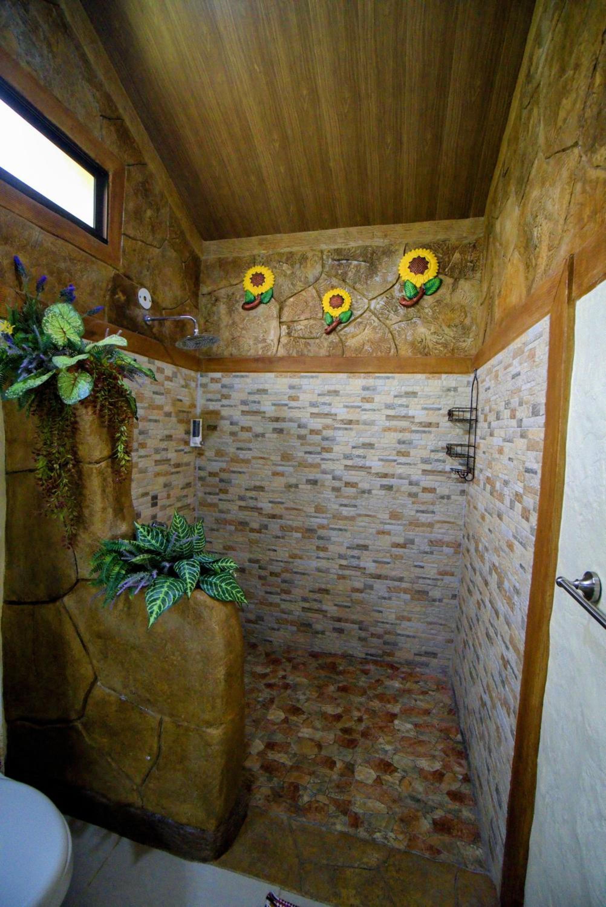 Rustic Arenal Villa+Private Jacuzzi & Volcano View