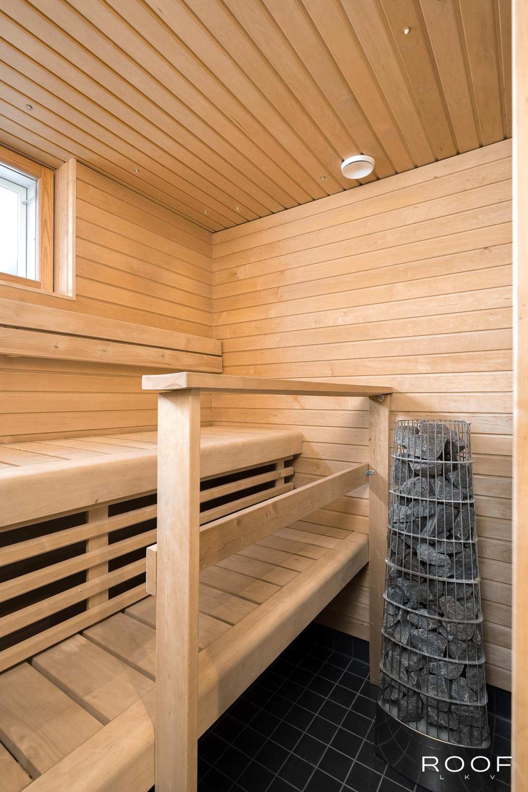 Cozy Holiday Home with Sauna, Outside Jacuzzi & Breakfast view 4